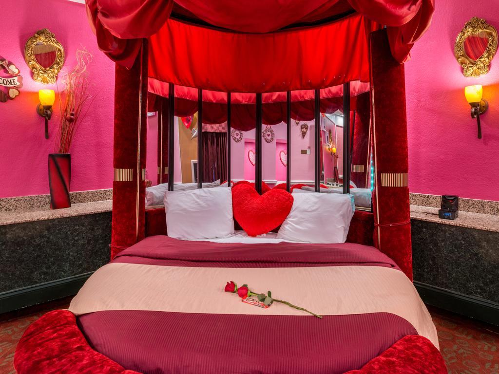 בנסאלם Inn Of The Dove Romantic Luxury & Business Suites מראה חיצוני תמונה