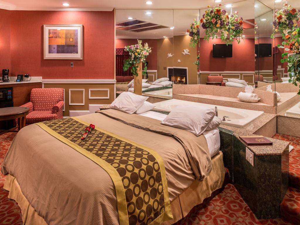בנסאלם Inn Of The Dove Romantic Luxury & Business Suites מראה חיצוני תמונה