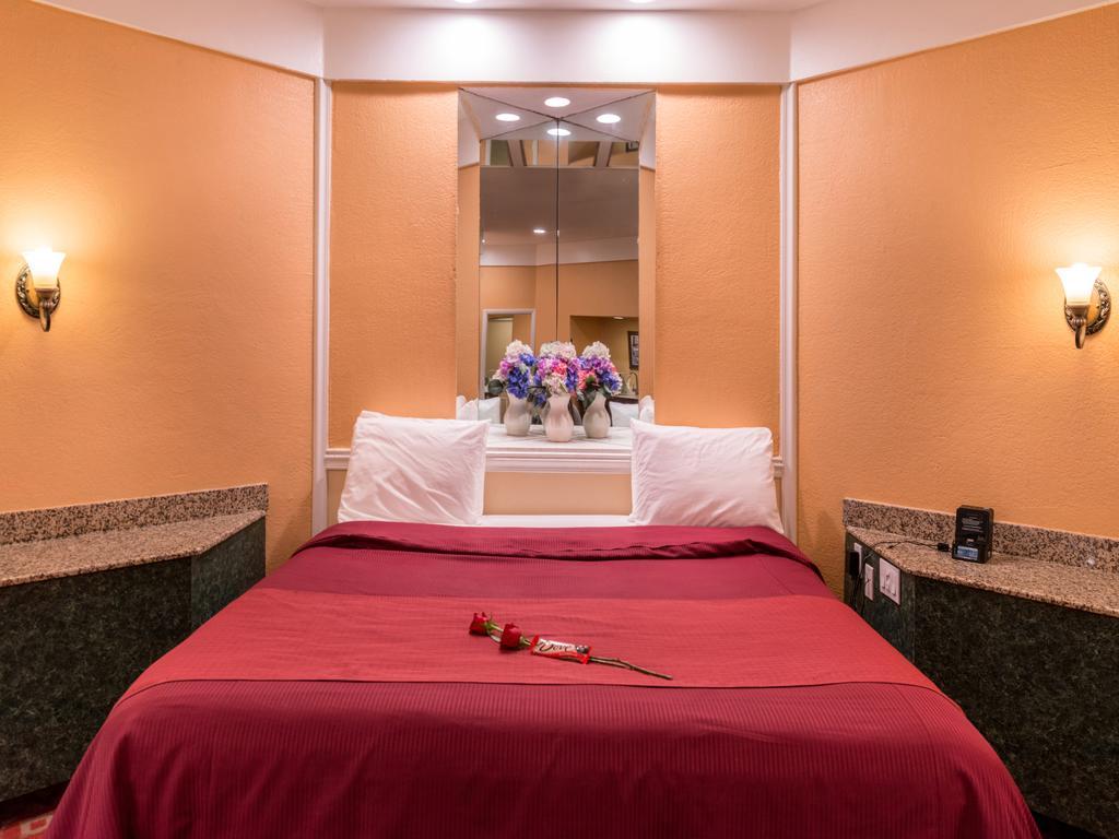בנסאלם Inn Of The Dove Romantic Luxury & Business Suites מראה חיצוני תמונה
